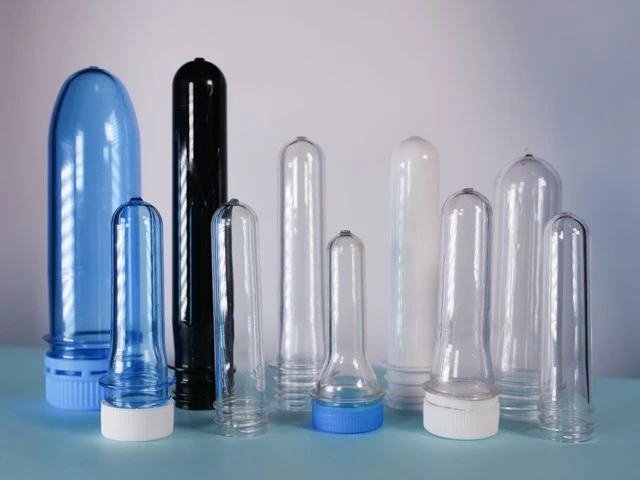 The Role of PET Preforms in Reducing the Environmental Impact of Packaging 10
